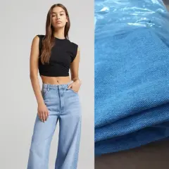 Spodnie w stylu lat 90 Bershka – odkryj modne fasony i kolory