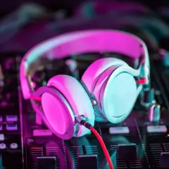 Niemiecka muzyka elektroniczna lat 80 - wpływ na dzisiejsze brzmienia